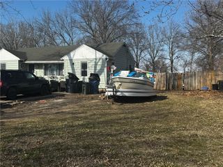 512 Atchison Street, Oskaloosa, KS 66066