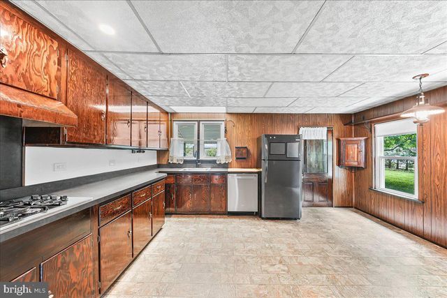 25 S 5TH ST, Oxford, PA 19363