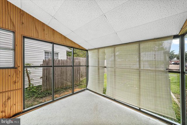 25 S 5TH ST, Oxford, PA 19363