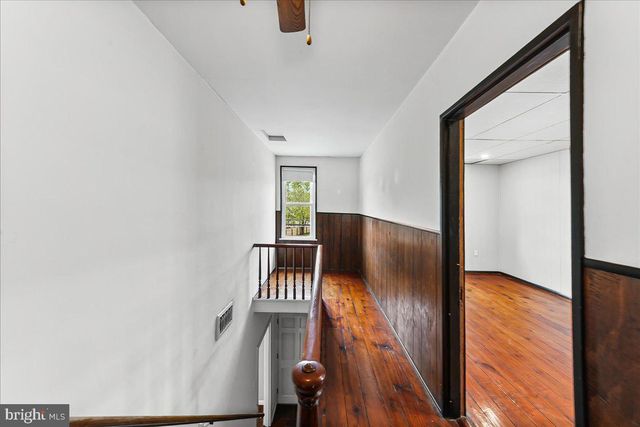 25 S 5TH ST, Oxford, PA 19363