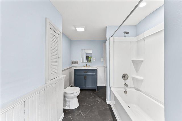 25 S 5TH ST, Oxford, PA 19363