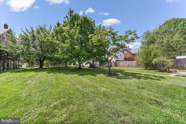 25 S 5TH ST, Oxford, PA 19363