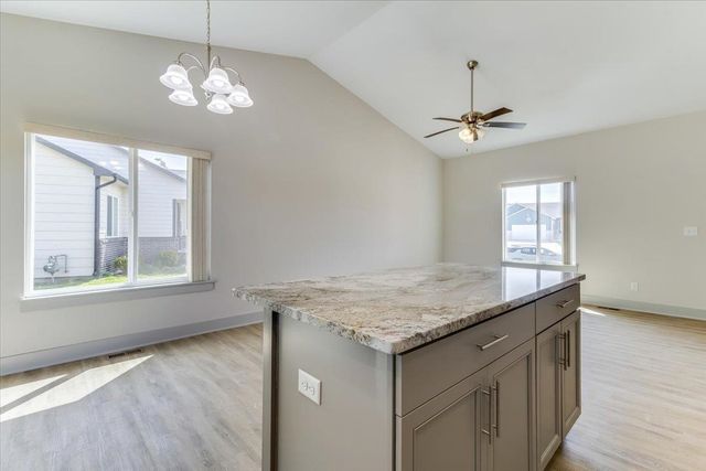 1118 Sontag Ct, Derby, KS 67037
