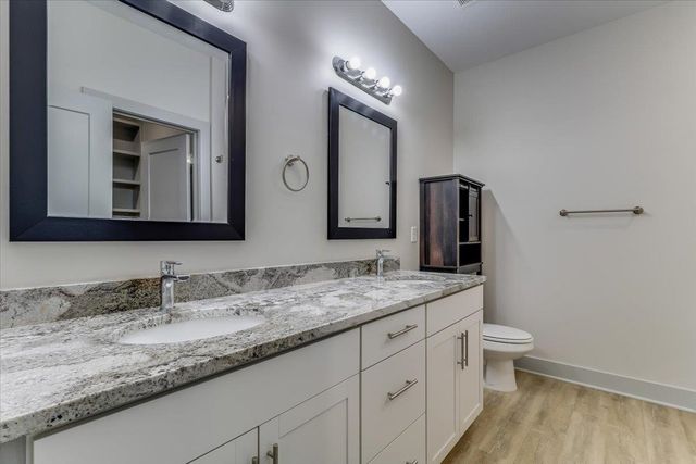 1118 Sontag Ct, Derby, KS 67037