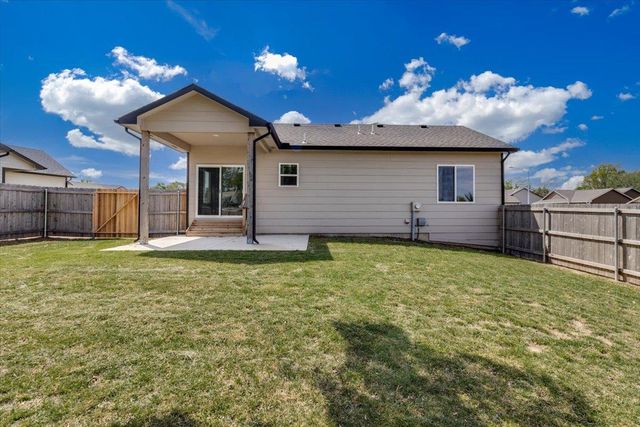 1118 Sontag Ct, Derby, KS 67037