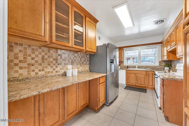 953 7th Street, Sparks, NV 89431