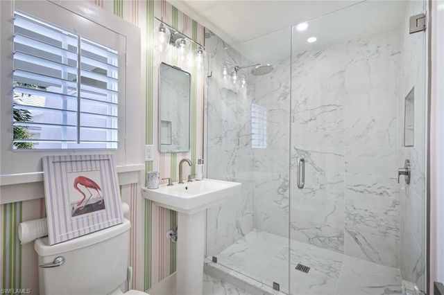 47 8th AVE S, Naples, FL 34102
