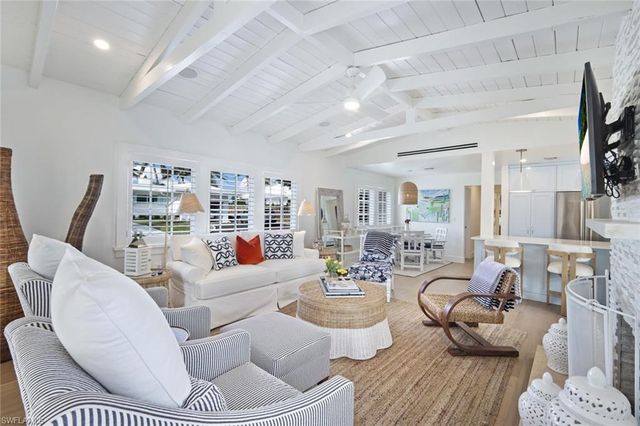 47 8th AVE S, Naples, FL 34102