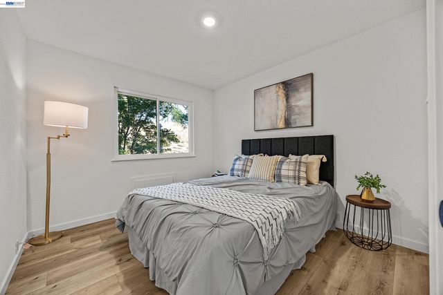 50 E Leeds Ct, Danville, CA 94526