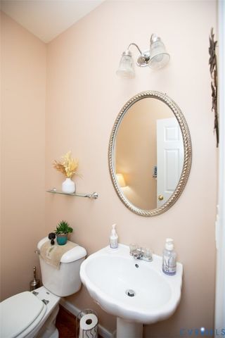 110 Jesses Way, Farmville, VA 23901