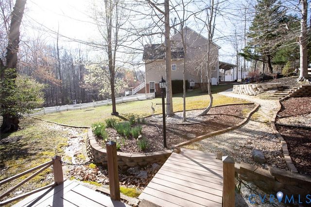 110 Jesses Way, Farmville, VA 23901