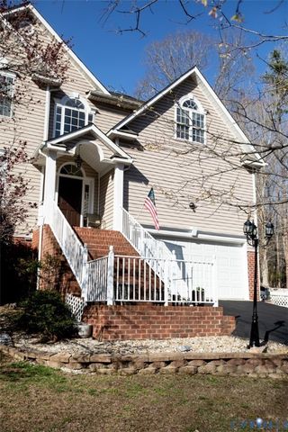 110 Jesses Way, Farmville, VA 23901