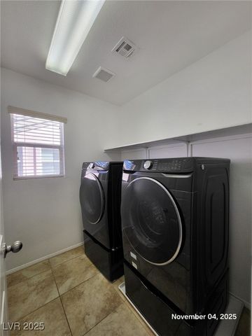 6147 Pine Banks Court, Las Vegas, NV 89141