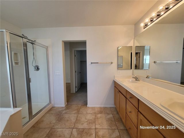 6147 Pine Banks Court, Las Vegas, NV 89141