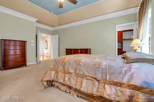 32 Shadow Creek Court, Jackson, NJ 08527