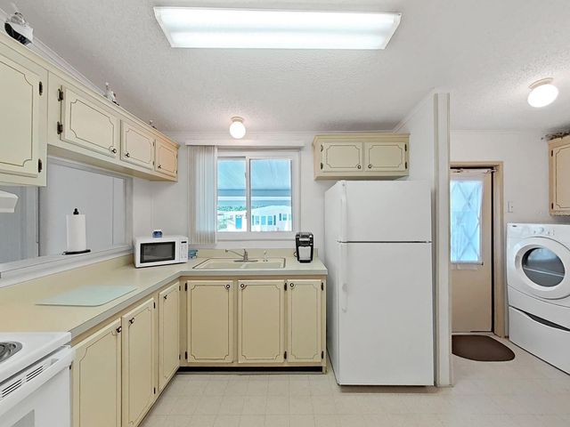 1802 SHERWOOD HILL DR, Lakeland, FL 33810
