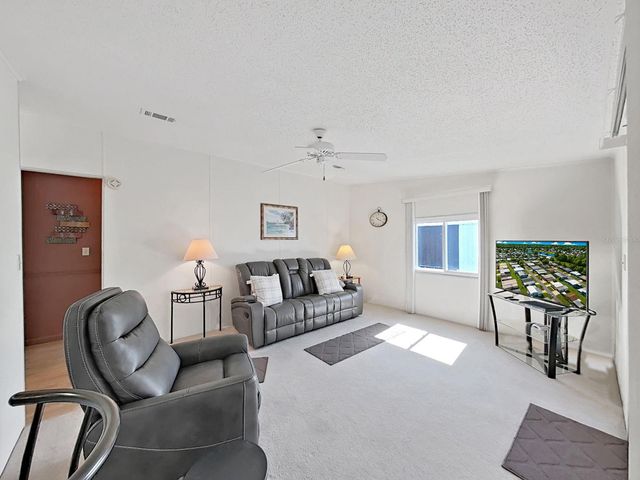 1802 SHERWOOD HILL DR, Lakeland, FL 33810