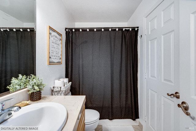 433 Freeway Dr, Napa, CA 94558