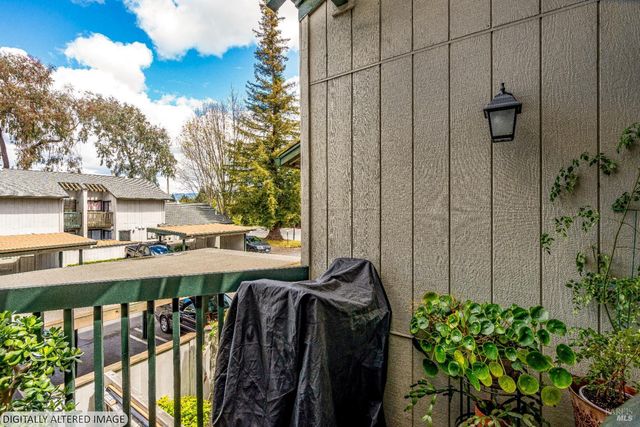 433 Freeway Dr, Napa, CA 94558