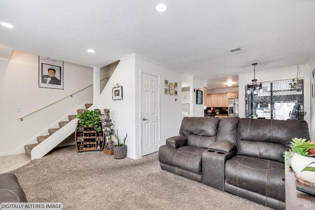 433 Freeway Dr, Napa, CA 94558