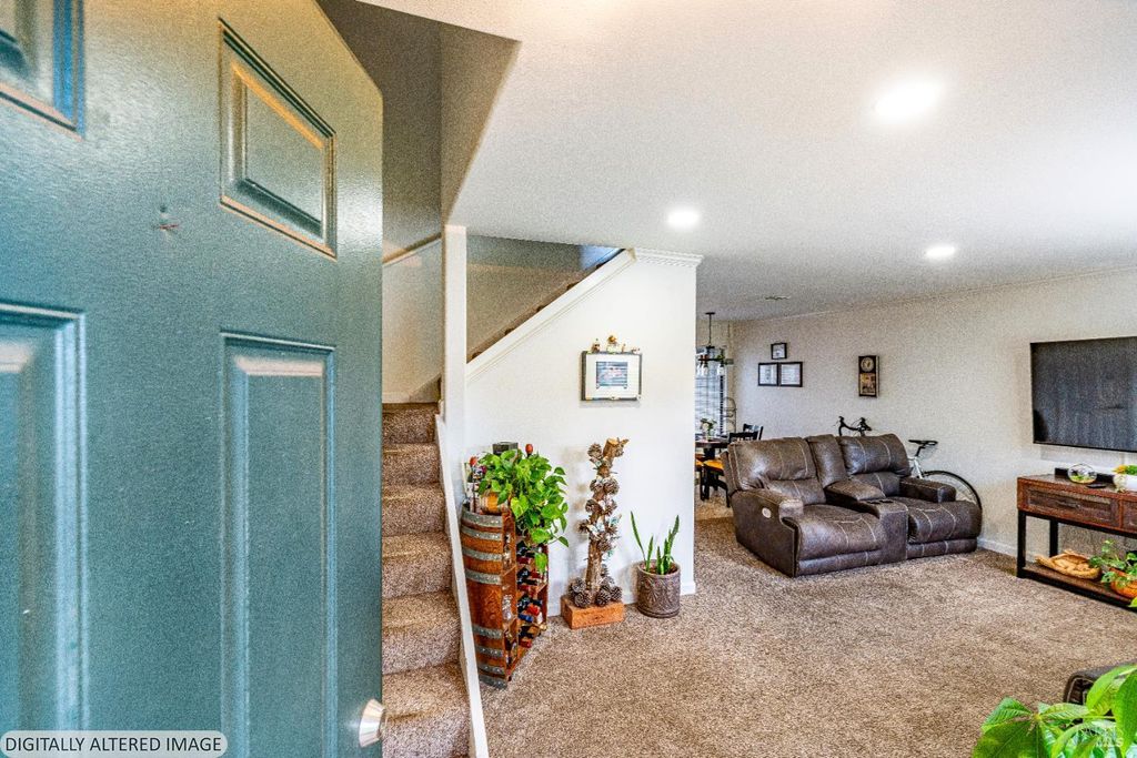 433 Freeway Dr, Napa, CA 94558