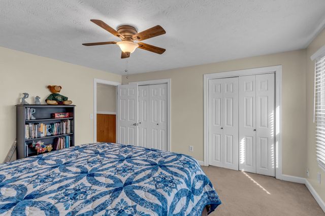 1208 Newmans Trl, Hendersonville, TN 37075