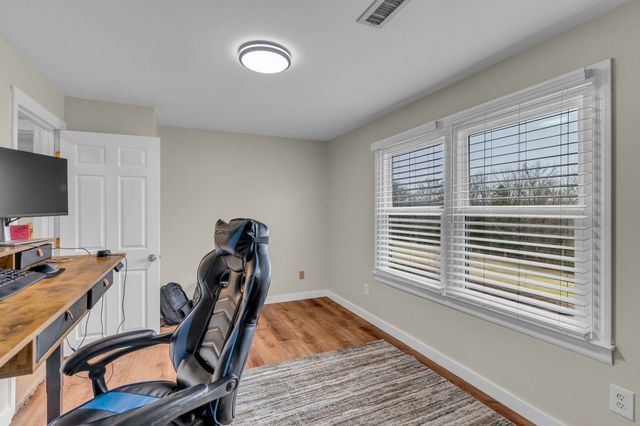 1208 Newmans Trl, Hendersonville, TN 37075