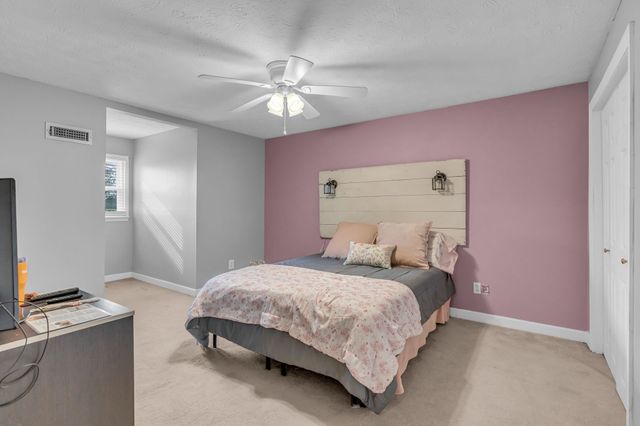 1208 Newmans Trl, Hendersonville, TN 37075