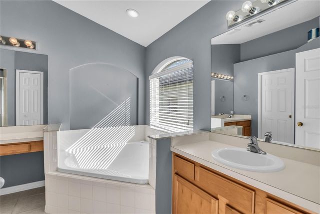 8411 PORT LANCASHIRE DRIVE, Orlando, FL 32829