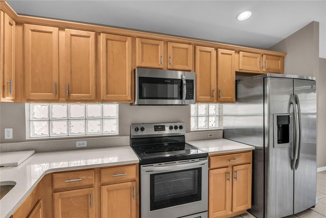 8411 PORT LANCASHIRE DRIVE, Orlando, FL 32829