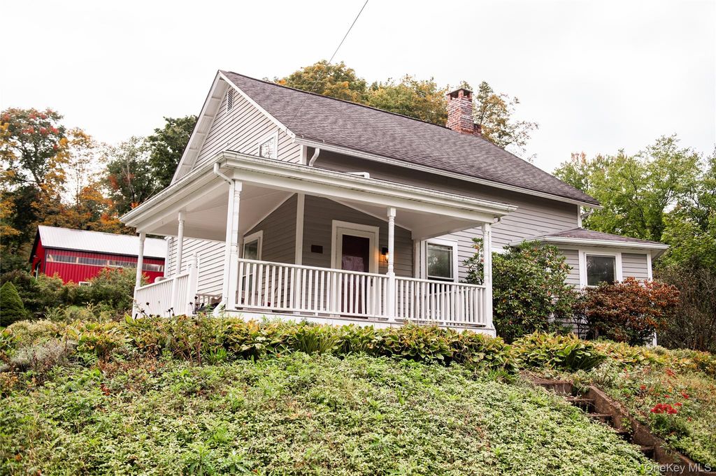 725 Traver Road, Pleasant Valley, NY 12569