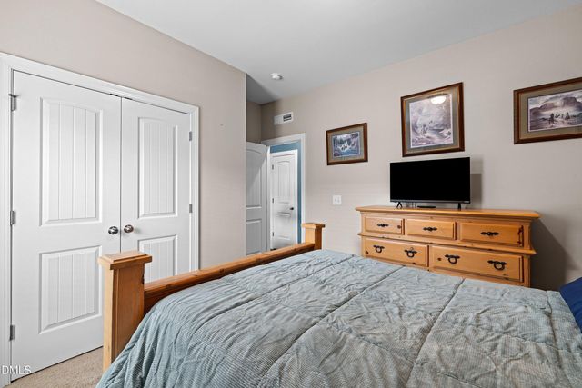 793 Lakemont Drive, Clayton, NC 27520