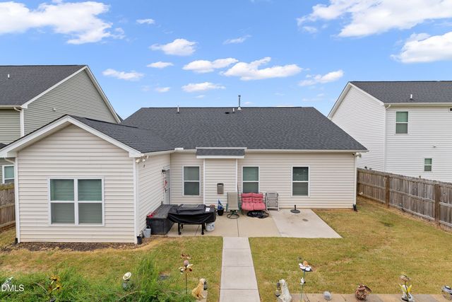 793 Lakemont Drive, Clayton, NC 27520