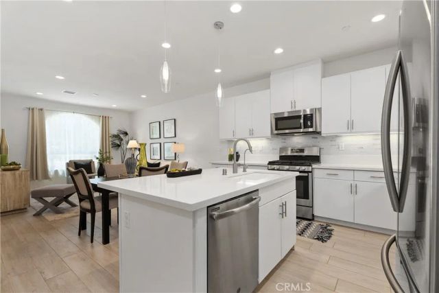85 Savannah, Lake Forest, CA 92630