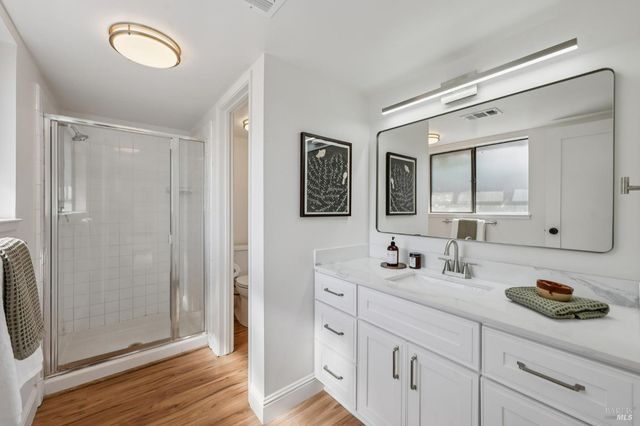 11 Pueblo Dr, San Rafael, CA 94903