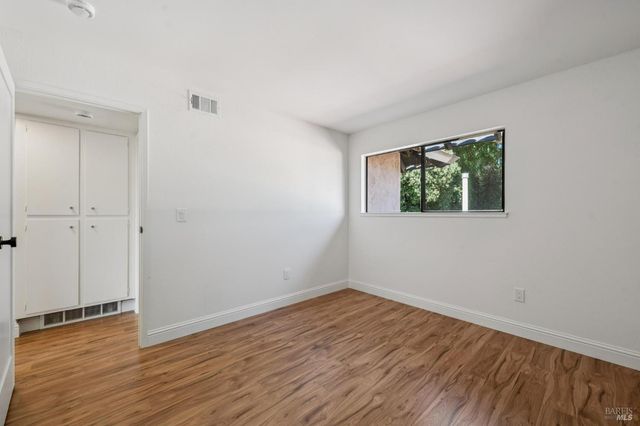 11 Pueblo Dr, San Rafael, CA 94903