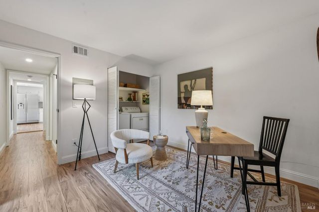 11 Pueblo Dr, San Rafael, CA 94903