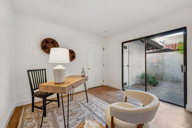 11 Pueblo Dr, San Rafael, CA 94903