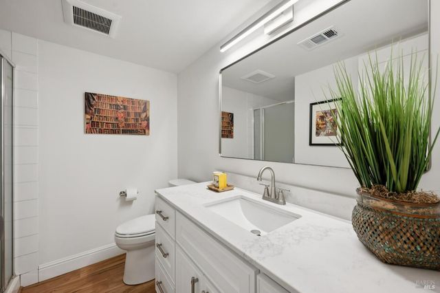 11 Pueblo Dr, San Rafael, CA 94903