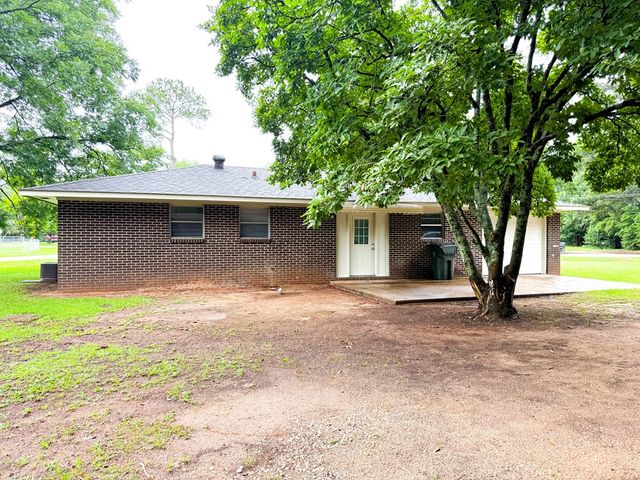 2600 Kristie Rd, Dothan, AL 36303