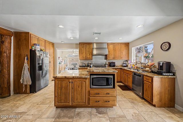1521 E FAIRFIELD Street, Mesa, AZ 85203