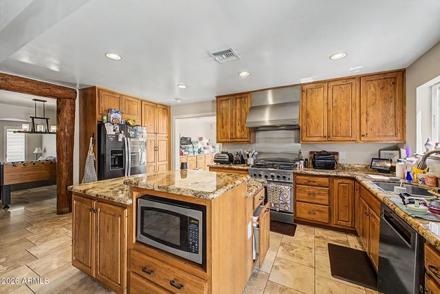 1521 E FAIRFIELD Street, Mesa, AZ 85203