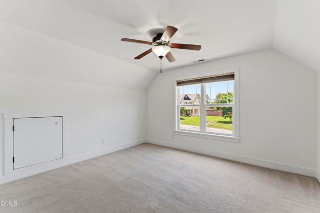 160 Braddock Drive, Lillington, NC 27546