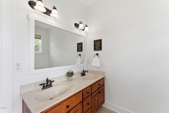 160 Braddock Drive, Lillington, NC 27546