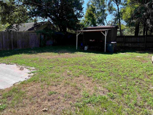 122 N Sawmill Road, Searcy, AR 72143