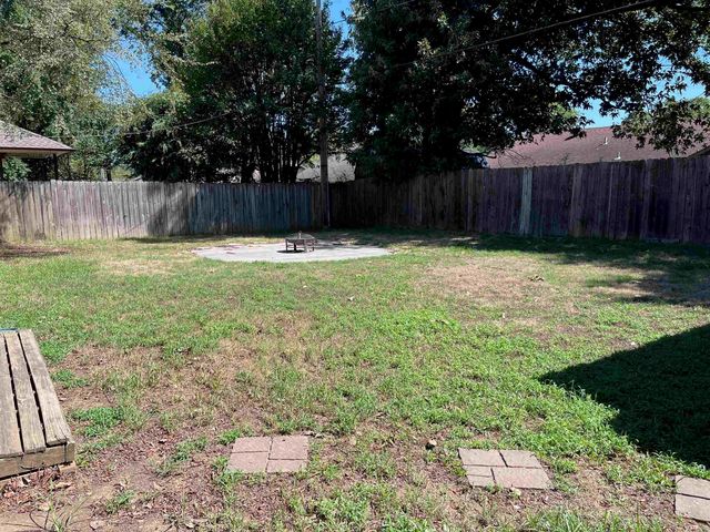122 N Sawmill Road, Searcy, AR 72143