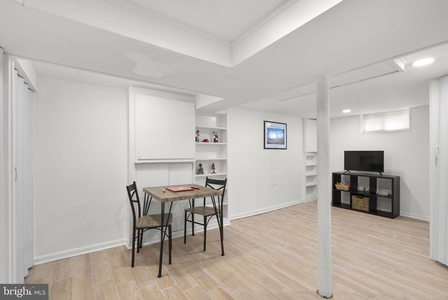 5035 LAGUNA RD, College Park, MD 20740