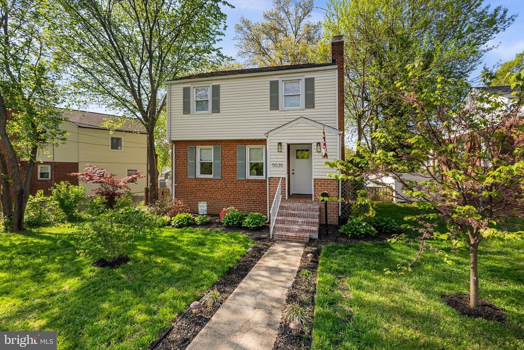 Image 1 of property listing at 5035 LAGUNA RD, College Park, MD 20740