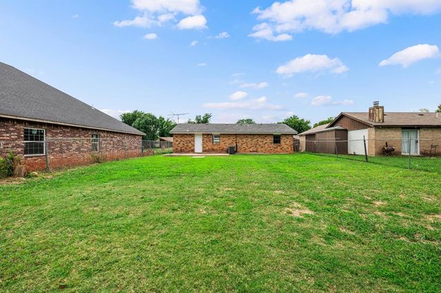 10906 Penrith Lane, Oklahoma City, OK 73114