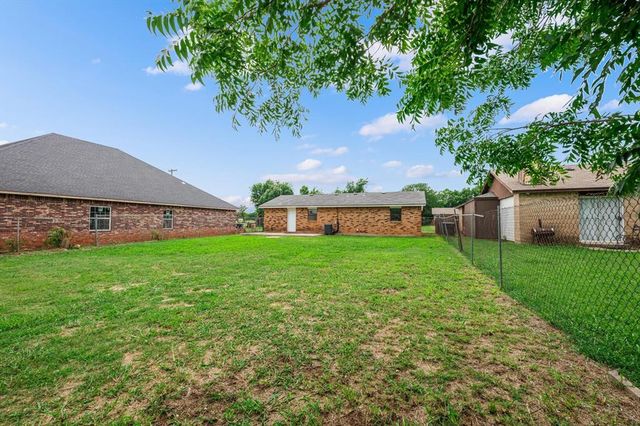 10906 Penrith Lane, Oklahoma City, OK 73114